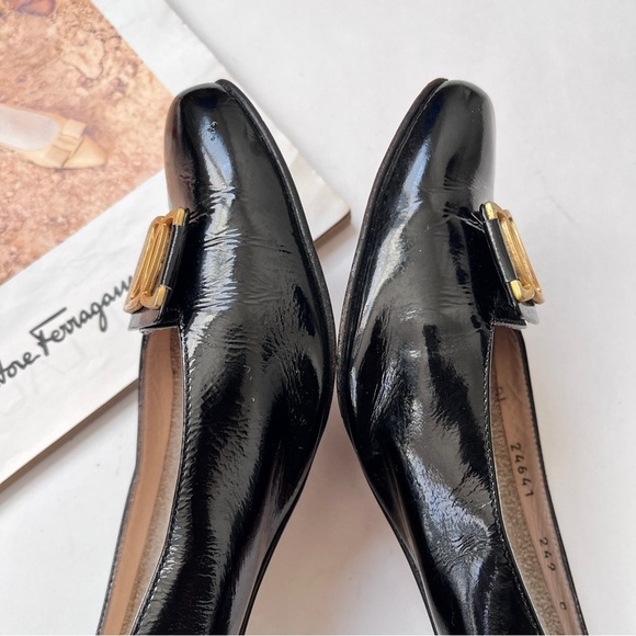 Salvatore Ferragamo Black Patent Leather Low Heel Pumps Size 8 C - Picture 8 of 12